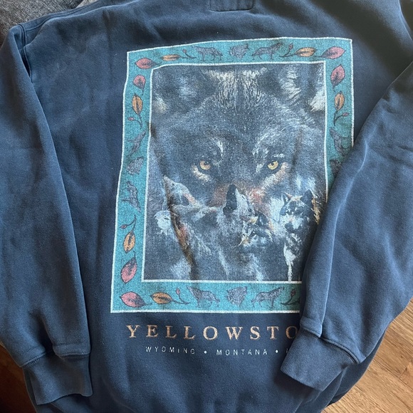 Abercrombie & Fitch Black Graphic Yellowstone Crewneck Sweatshirt RARE